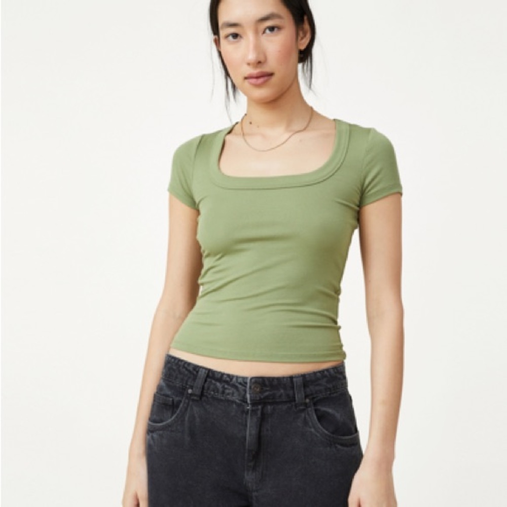 Cotton On Staple Ribbed Scoop Square Neck Short Sleeve Top in Green Size Large